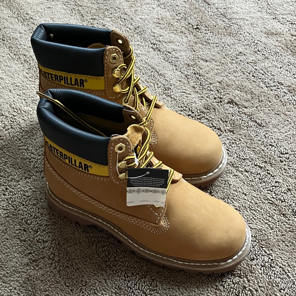 Caterpillar Women’s Colorado Boots NWT!